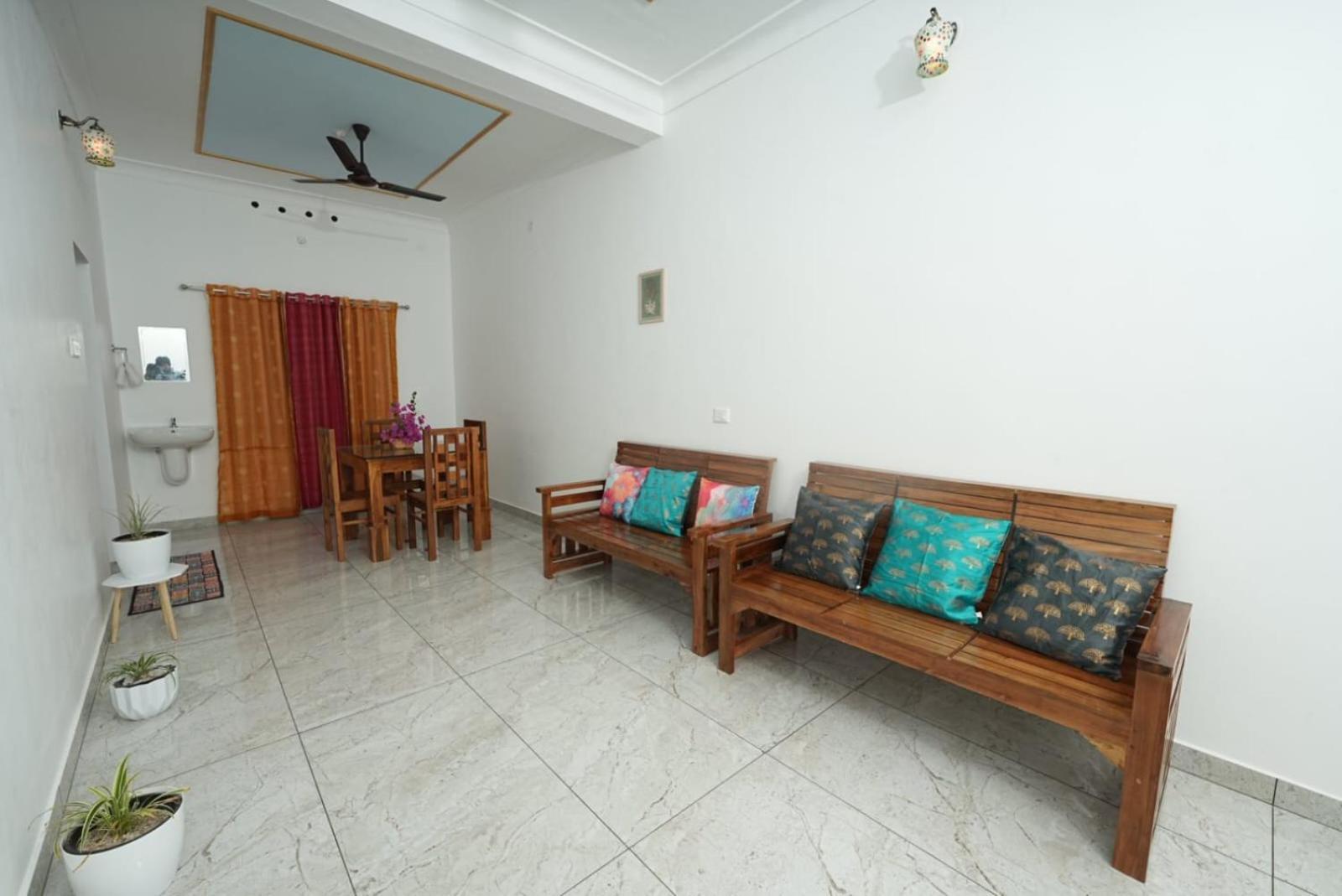Villa Mantraa 瓦尔卡拉 外观 照片